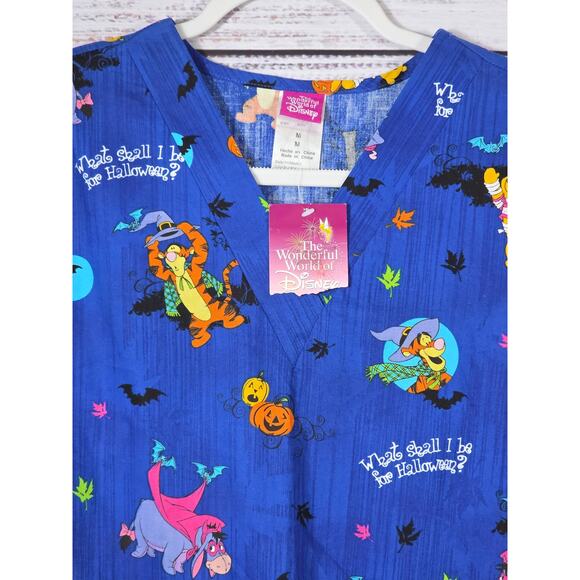 Disney Winnie The Pooh Halloween Scrub Top M Tigger Eeyore Piglet Uniform NWT - Picture 3 of 3